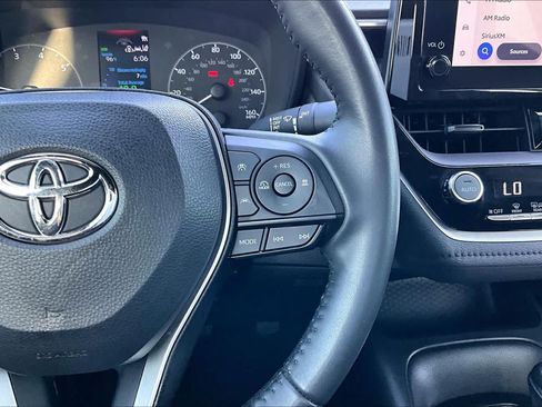 Used 2023 Toyota Corolla SE w/ SE Package FWD image 24