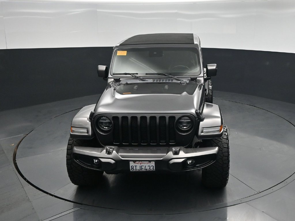 Used 2020 Jeep Wrangler Unlimited Sahara AWD/4WD image 30