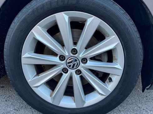 Used 2012 Volkswagen Passat 2.5 SEL Premium image 32