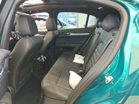 New 2025 Alfa Romeo Stelvio Sprint image 5