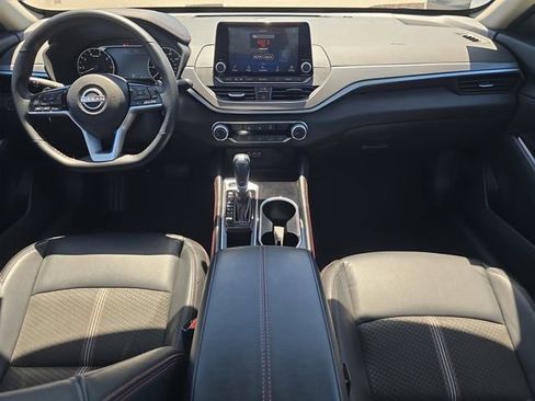 Certified 2025 Nissan Altima 2.5 SR FWD image 12