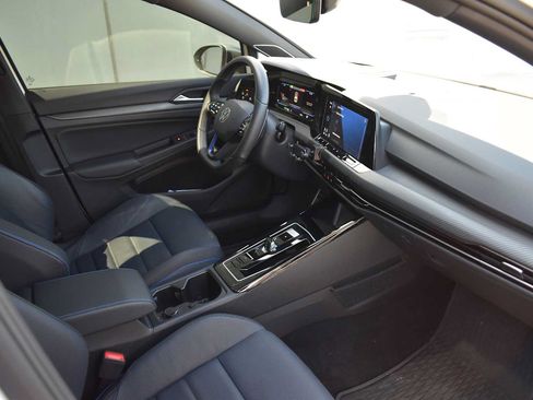 Used 2024 Volkswagen Golf R AWD/4WD image 9