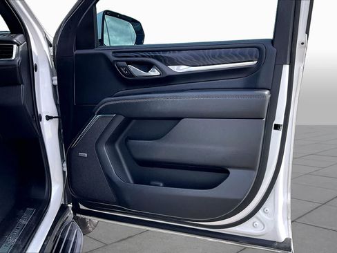Certified 2023 GMC Yukon XL Denali AWD/4WD image 44