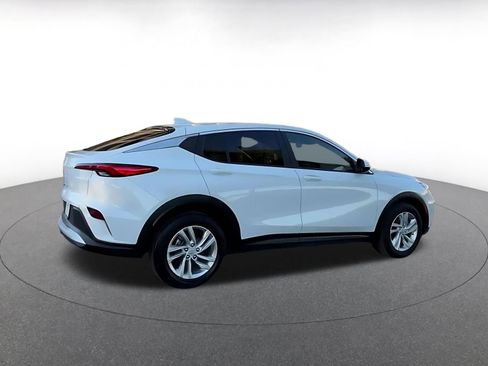 Used 2025 Buick Envista Preferred image 11