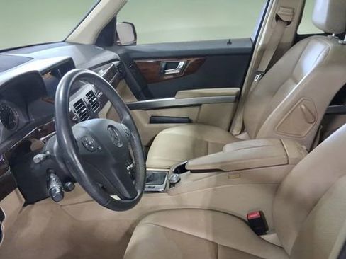 Used 2011 Mercedes-Benz GLK 350 2WD image 9