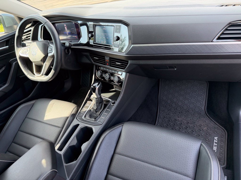 Used 2022 Volkswagen Jetta SE FWD image 18