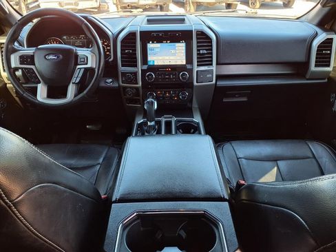 Used 2018 Ford F150 Lariat image 19