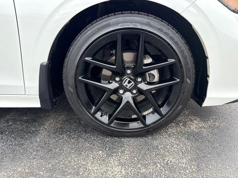 Used 2025 Honda Civic Sport image 13