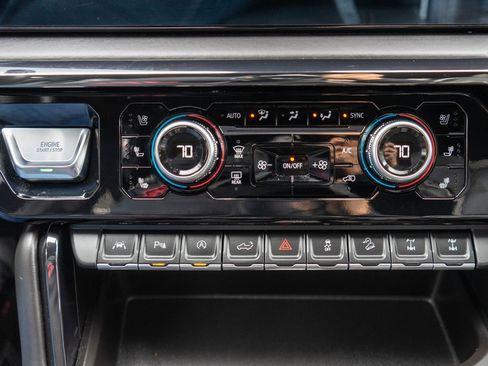 Used 2023 GMC Sierra 1500 AT4X image 26