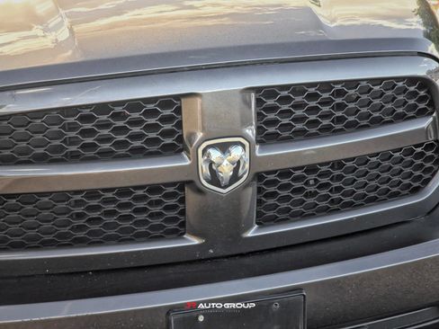 Used 2016 RAM 1500 Express RWD image 9