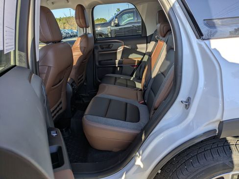 Certified 2024 Ford Bronco Sport Outer Banks w/ Tech Package image 29