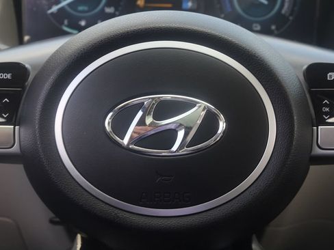 Used 2023 Hyundai Tucson SEL w/ Cargo Package AWD/4WD image 10