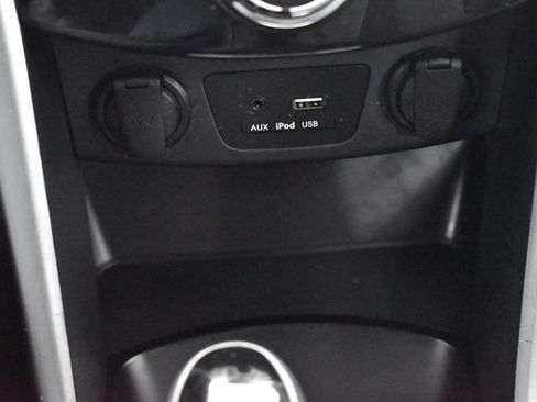 Used 2015 Hyundai Elantra GT FWD image 16