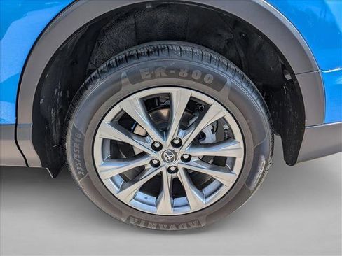 Used 2016 Toyota RAV4 Limited image 24