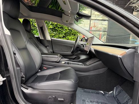 Used 2021 Tesla Model 3 Standard Range Plus RWD image 31