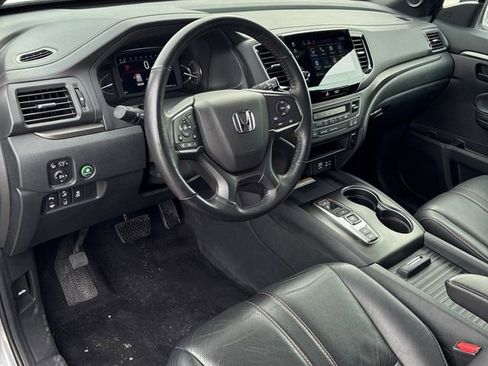 Used 2022 Honda Passport TrailSport image 5