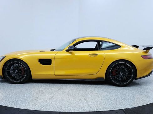 Used 2016 Mercedes-Benz AMG GT S w/ Exclusive Interior Package image 2