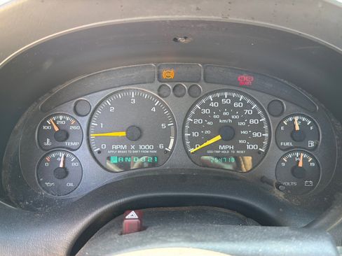 Used 2001 Chevrolet S10 Pickup LS w/ Preferred Equipment Group image 12