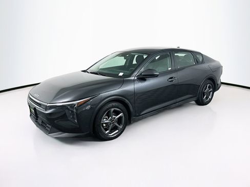 Used 2025 Kia K4 LXS image 3