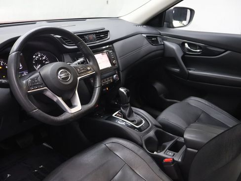 Used 2019 Nissan Rogue SL w/ Premium Package AWD/4WD image 17