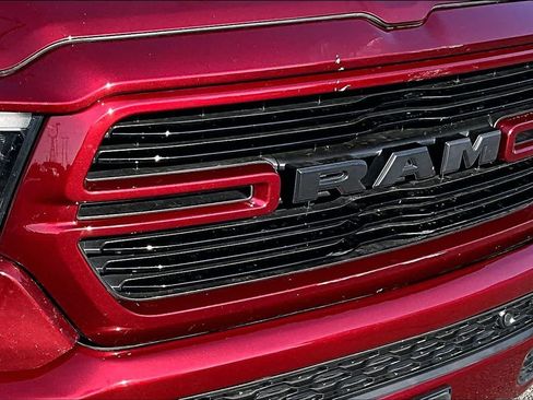 Used 2019 RAM 1500 Sport w/ Leather & Sound Group AWD/4WD image 33