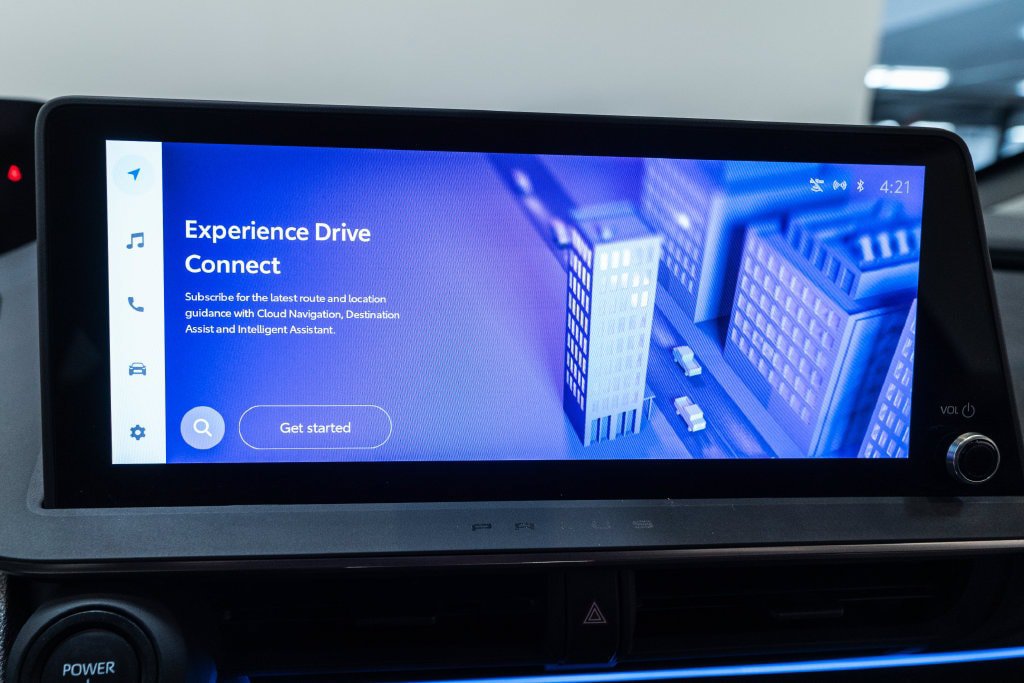 Certified 2025 Toyota Prius XLE FWD image 29