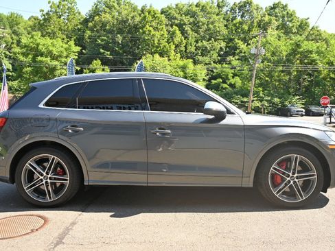 Used 2020 Audi SQ5 Premium Plus w/ Premium Plus Package AWD/4WD image 8