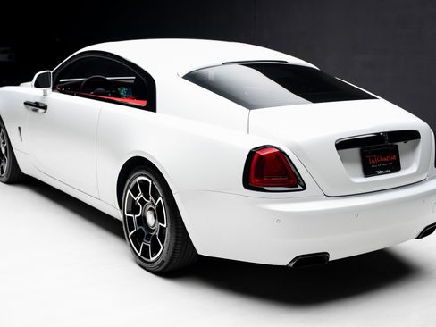 Used 2020 Rolls-Royce Wraith image 25