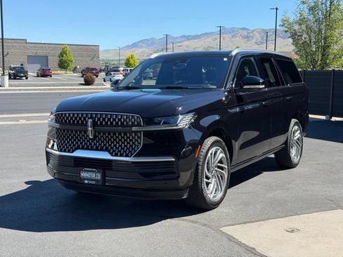 Used 2025 Lincoln Navigator Reserve AWD/4WD image 49