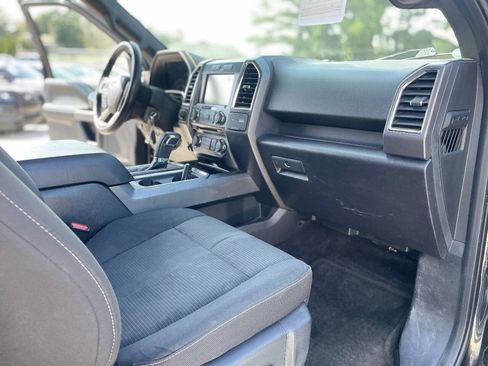 Used 2015 Ford F150 XLT w/ Equipment Group 302A Luxury AWD/4WD image 28