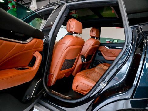 Used 2022 Maserati Levante GT image 17