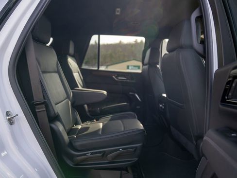 Used 2025 GMC Yukon Denali image 16