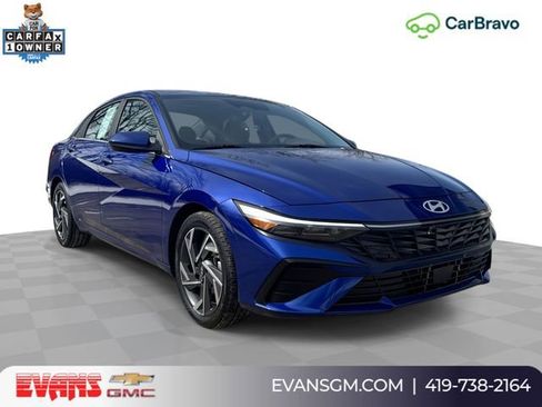 Used 2025 Hyundai Elantra SEL FWD image 1
