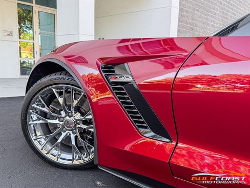 Used 2015 Chevrolet Corvette Z06 w/ 3LZ Preferred Equipment Group image 55