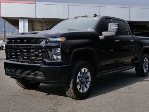 Used 2023 Chevrolet Silverado 2500 Custom w/ Custom Value Package image 6