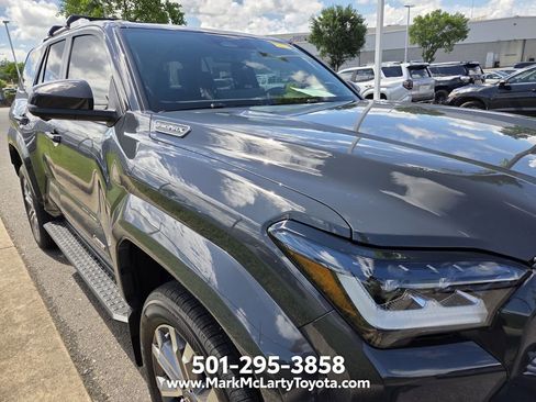 Used 2026 Toyota 4Runner Limited AWD/4WD image 4