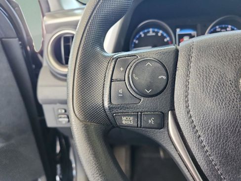 Used 2017 Toyota RAV4 LE image 14