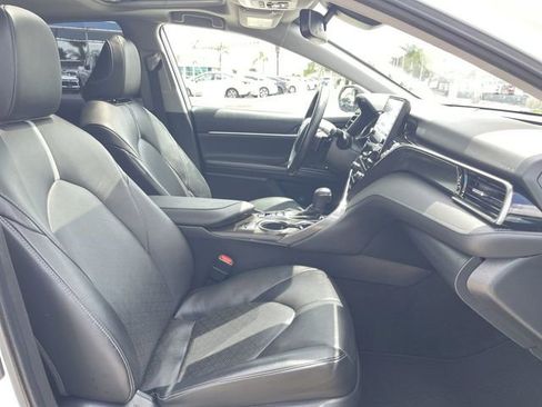 Used 2021 Toyota Camry XSE FWD image 28
