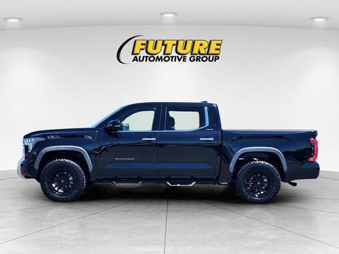 Used 2025 Toyota Tundra Limited AWD/4WD image 7