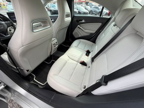 Used 2019 Mercedes-Benz CLA 250 4MATIC image 28