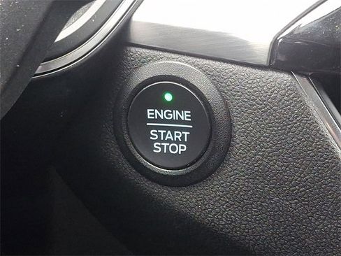 Used 2022 Ford Escape Titanium image 23