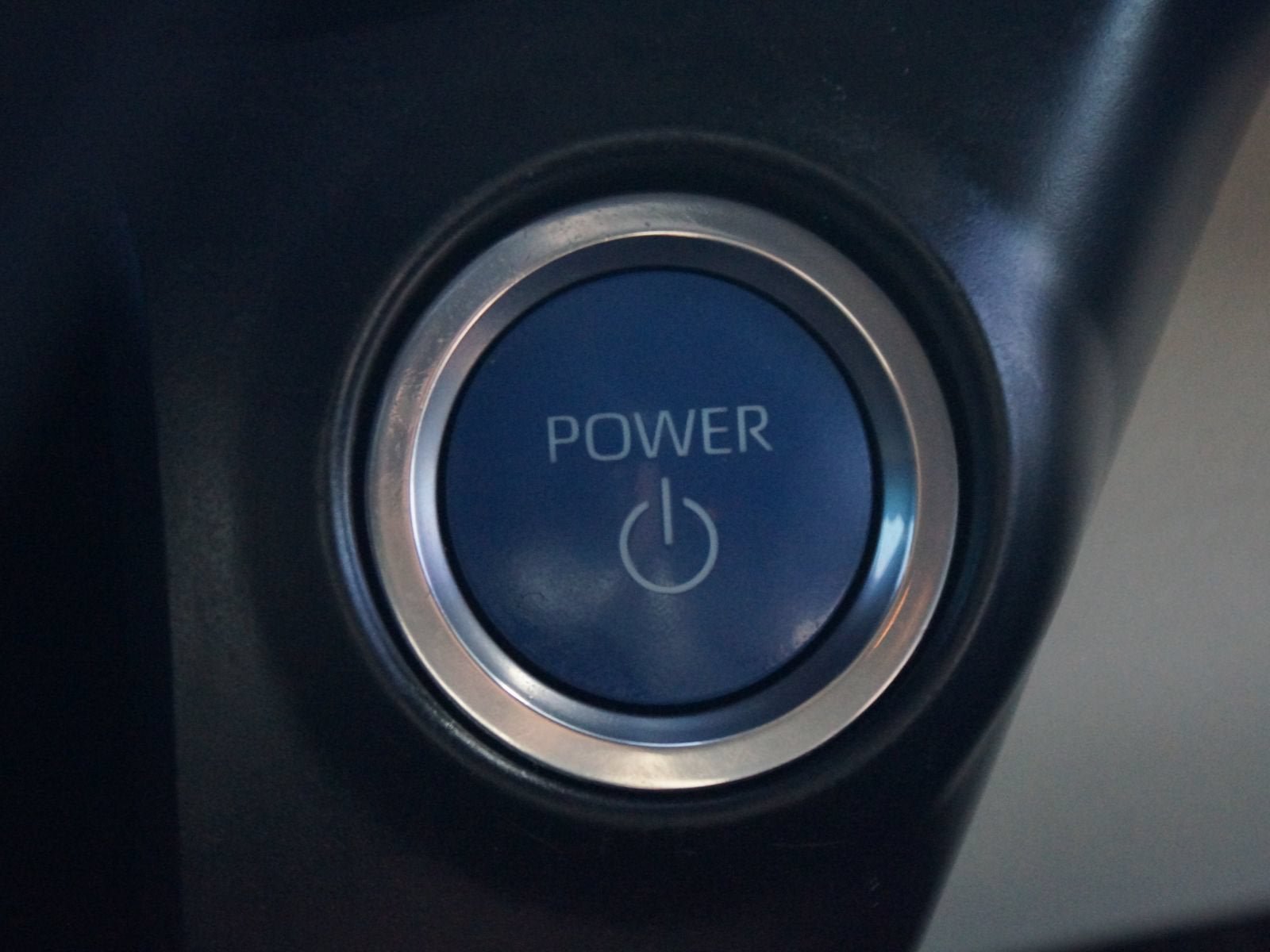 Used 2023 Toyota Sienna Platinum FWD image 10