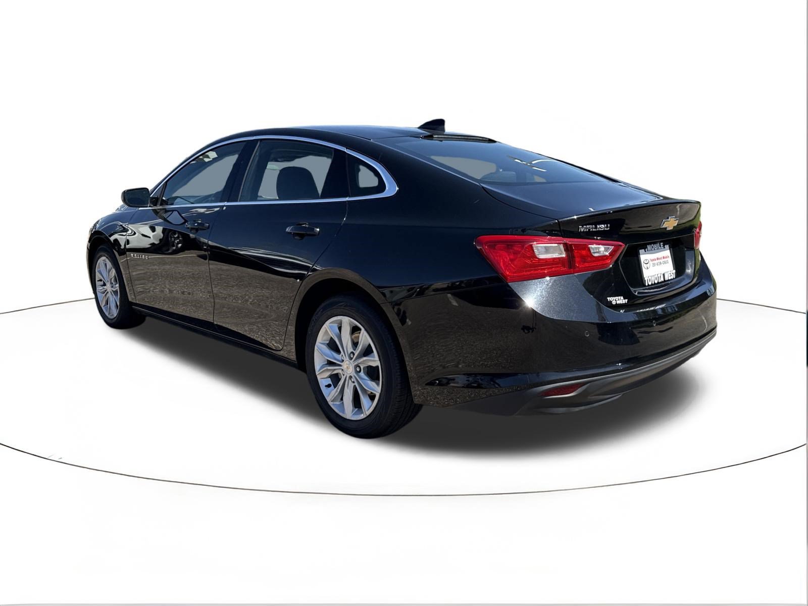 Used 2025 Chevrolet Malibu LT FWD image 5