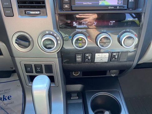 Used 2015 Toyota Sequoia Limited AWD/4WD image 25