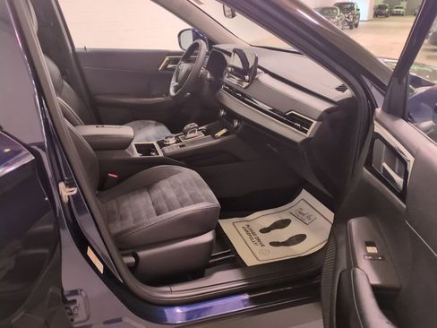 Used 2023 Mitsubishi Outlander SE AWD/4WD image 9