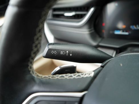 Used 2021 Jeep Grand Cherokee L Limited RWD image 34