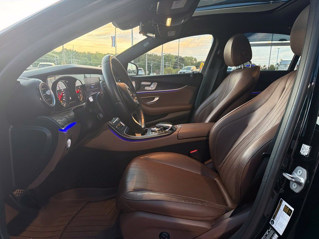 Used 2018 Mercedes-Benz E 300 image 5