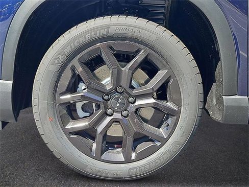 New 2025 Honda Pilot Touring image 6