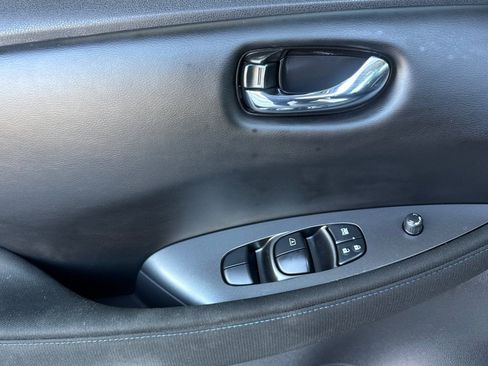 Used 2023 Nissan Leaf S FWD image 9