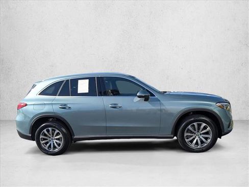 Used 2026 Mercedes-Benz GLC 300 image 5